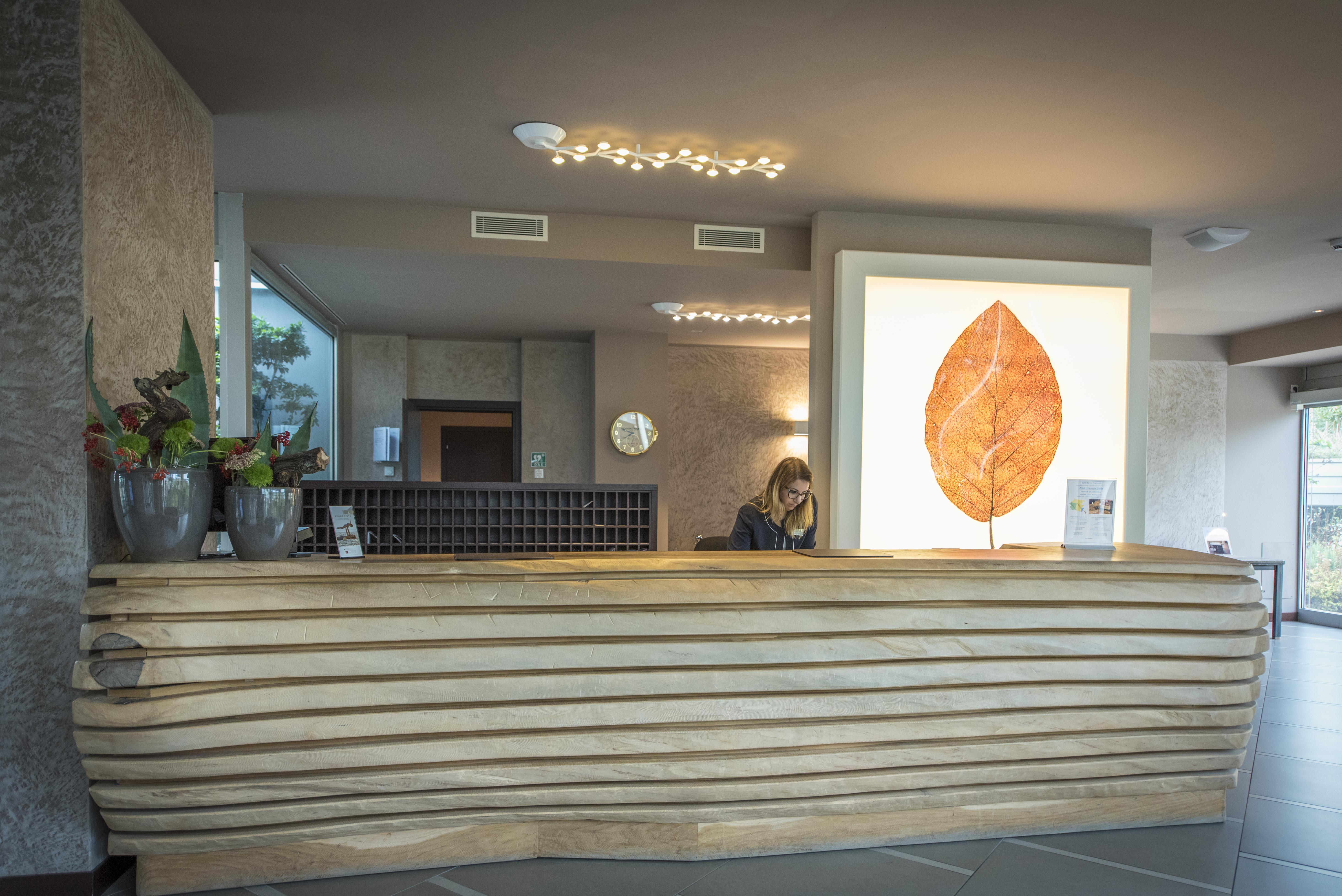 Aqualux Hotel Spa Suite & Terme Bardolino Dış mekan fotoğraf