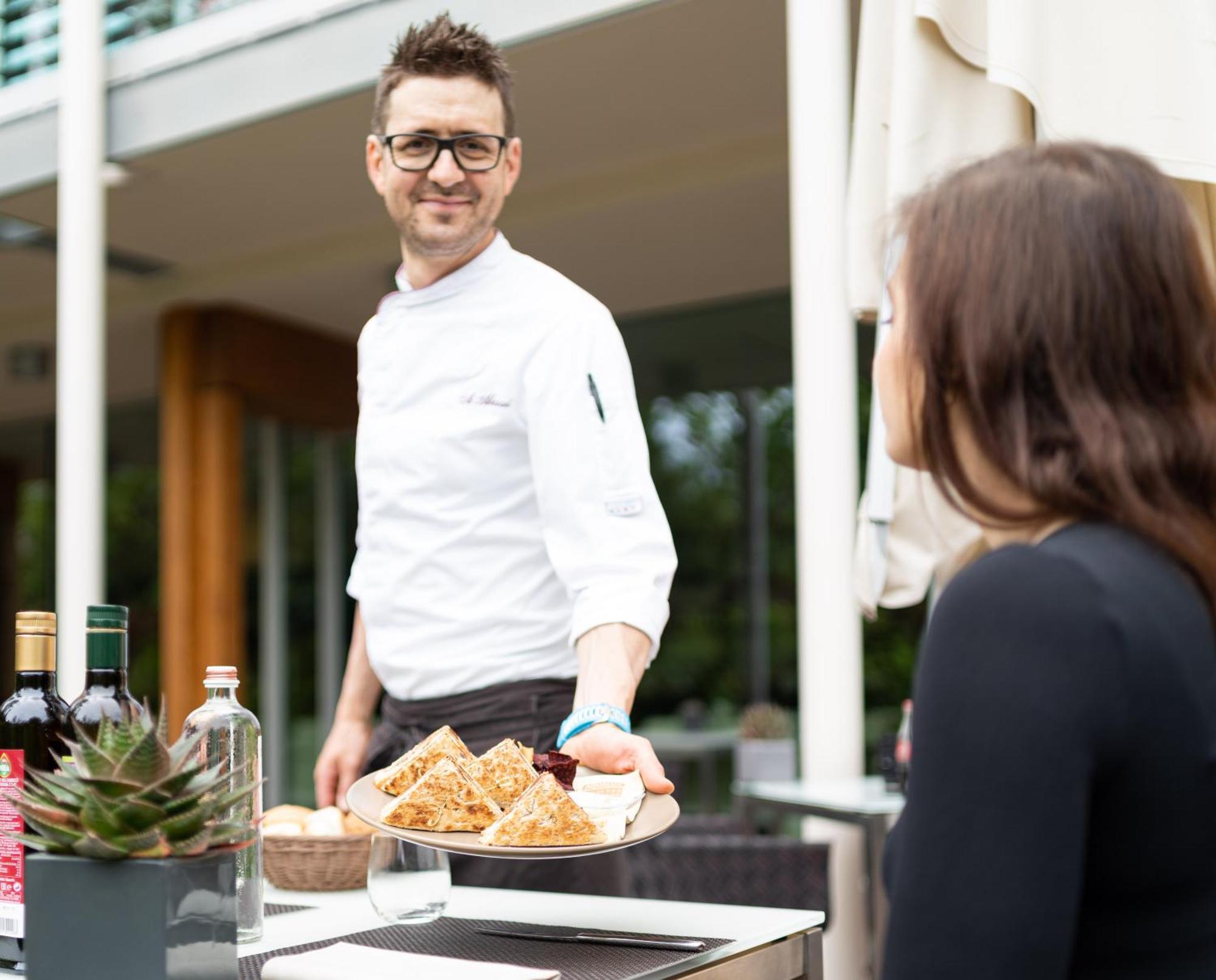 Aqualux Hotel Spa Suite & Terme Bardolino Dış mekan fotoğraf