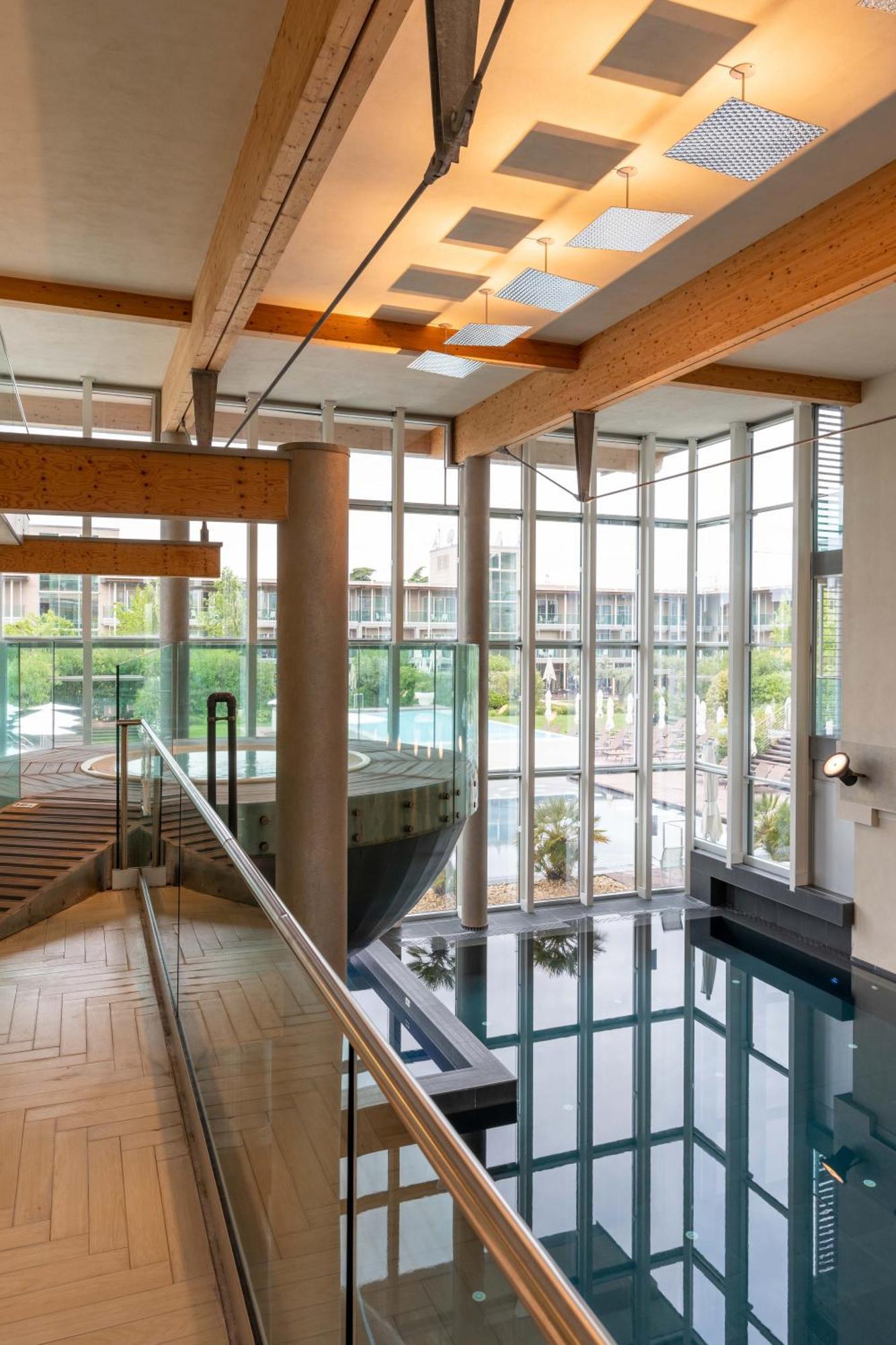 Aqualux Hotel Spa Suite & Terme Bardolino Dış mekan fotoğraf