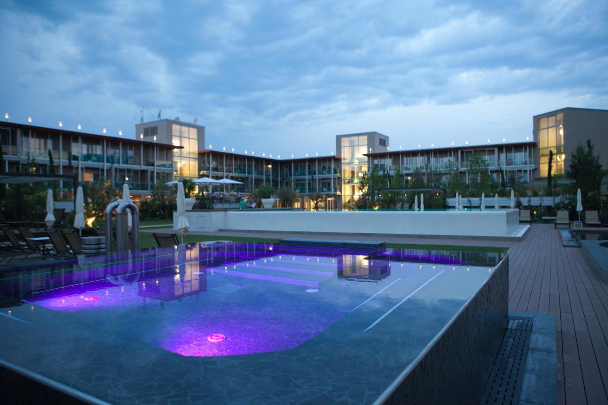 Aqualux Hotel Spa Suite & Terme Bardolino Dış mekan fotoğraf